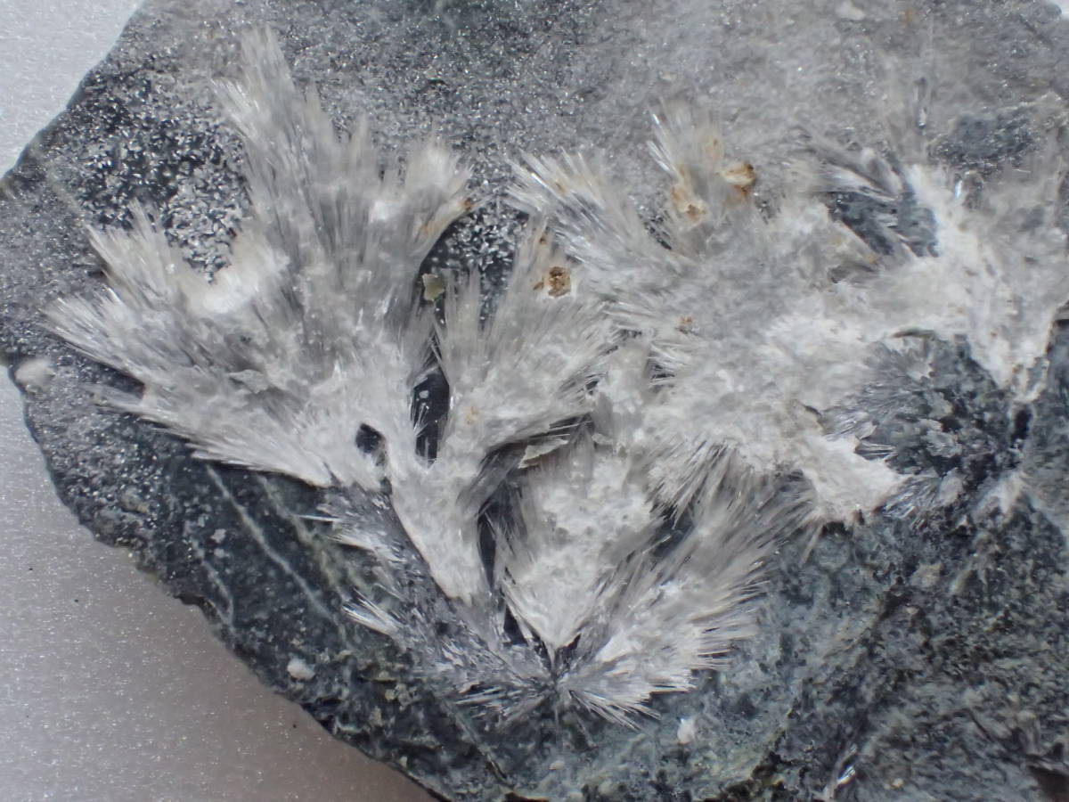 即決】7.97g（39.85cz）ブラジル産インペリアルトパーズ 原石