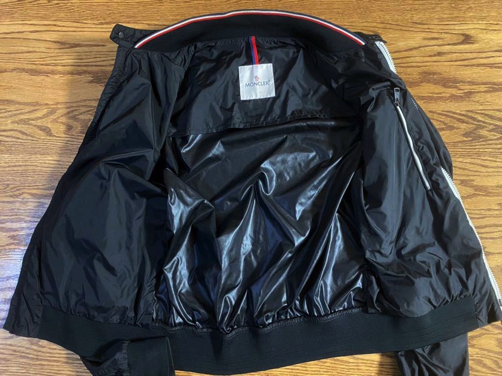 美品★17SS★MONCLER★モンクレール★MIROIR GIUBBOTTO★ブルゾン★2 MONCLER ダウンジャケット MONCLER(モンクレール) グリーン L ブランド通販のBUYMA