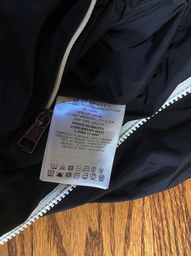 美品★17SS★MONCLER★モンクレール★MIROIR GIUBBOTTO★ブルゾン★2 MONCLER ダウンジャケット MONCLER(モンクレール) グリーン L ブランド通販のBUYMA
