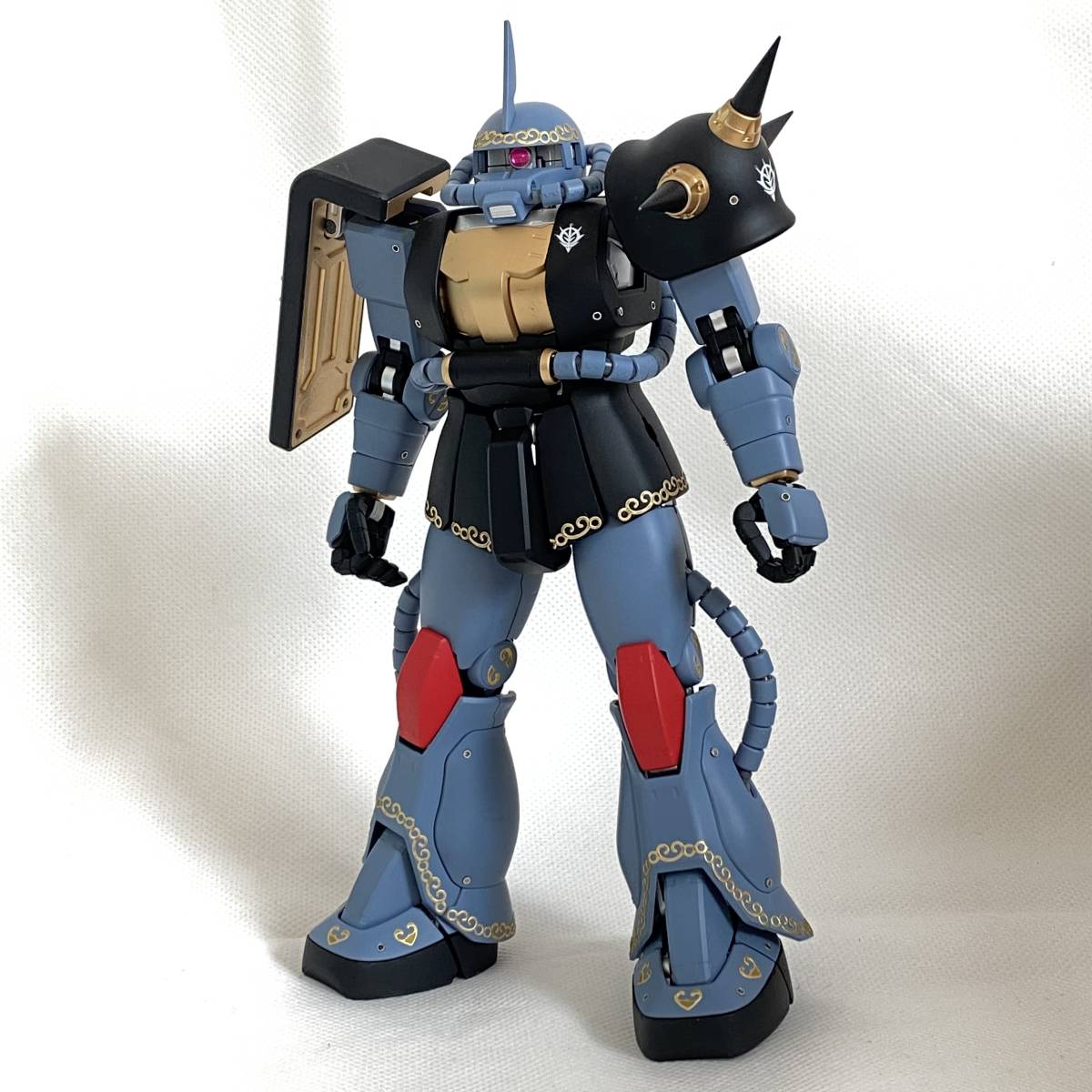 MG 1/100 マ・クベ専用ザクⅡ J型 改修塗装済完成品 1&frasl;100 MG MS-06S \u201cONE バンダイ 通販