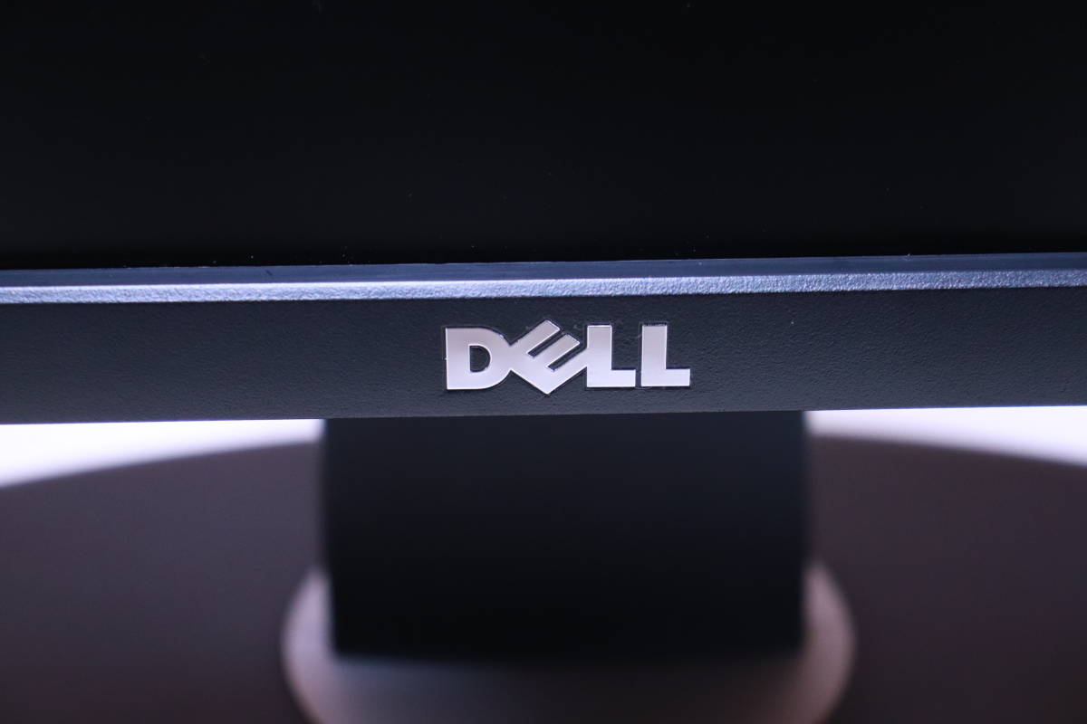 Dell 液晶モニター 19インチ P1913b 13年製 パソコンモニター 首振り機能 縦 横向きok F2658 モニタ 売買されたオークション情報 Yahooの商品情報をアーカイブ公開 オークファン Aucfan Com