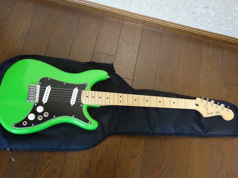 Fender MEXICO Player Lead II Maple Fingerboard Neon Green フェンダー リードⅡ 新品同様 美品 使用感なし 小ぶり 