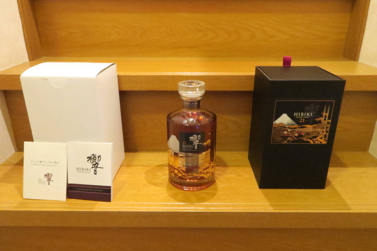 響 花鳥風月は免税店限定｜21年・30年意匠ボトルの定価と価値 – 高級酒