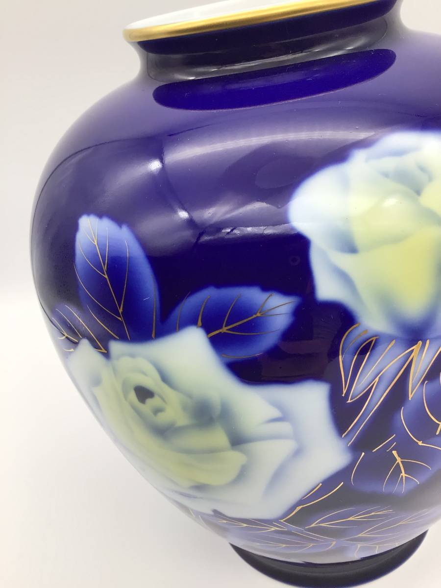 ◇◇深川製磁 宮内庁御用達 花瓶 金彩 薔薇□花器 花入 フラワーベース