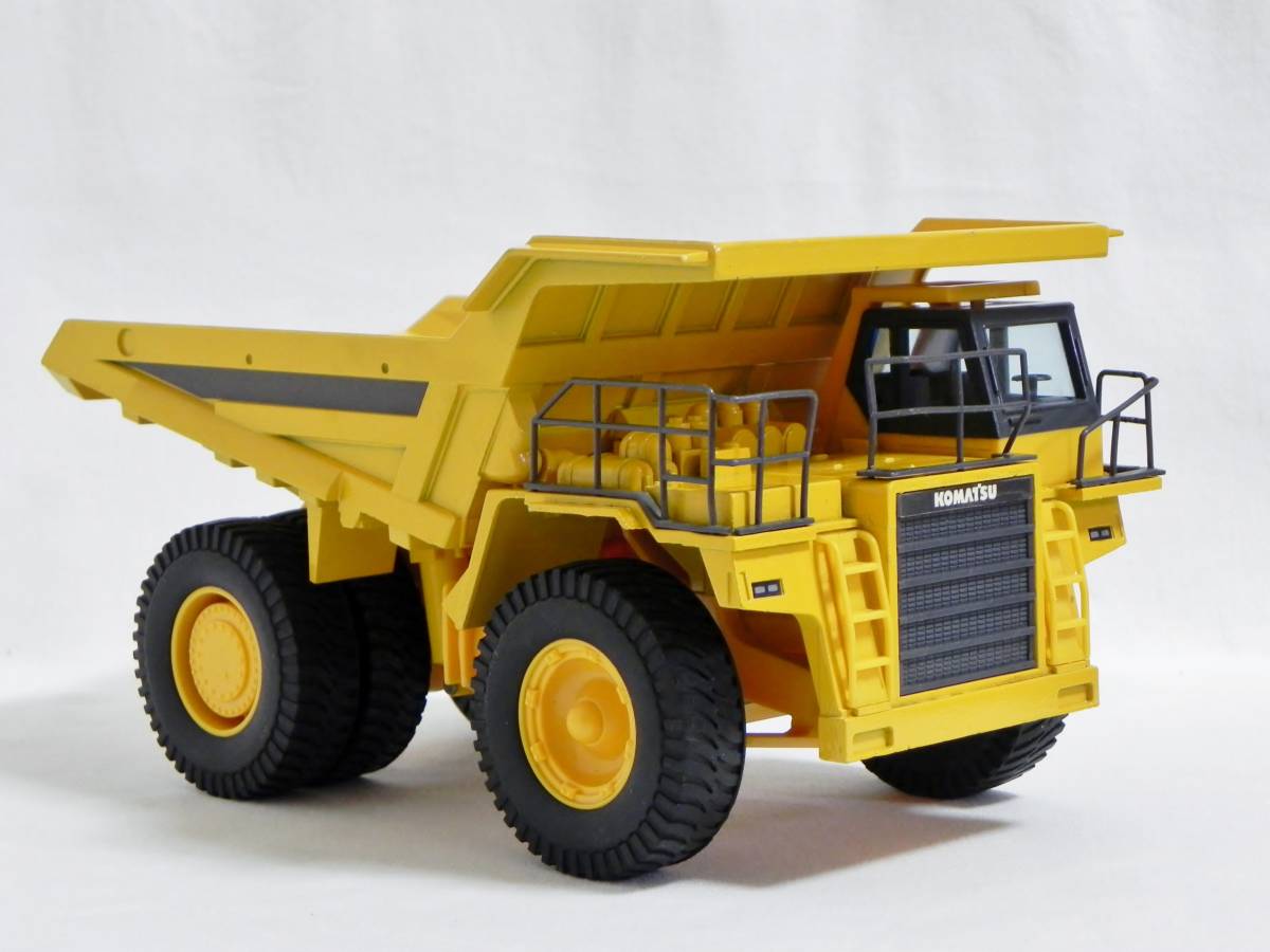 ダンプトラック KOMATSU HD785 ミニカー 1⁄45の模型 マンモス Komatsu