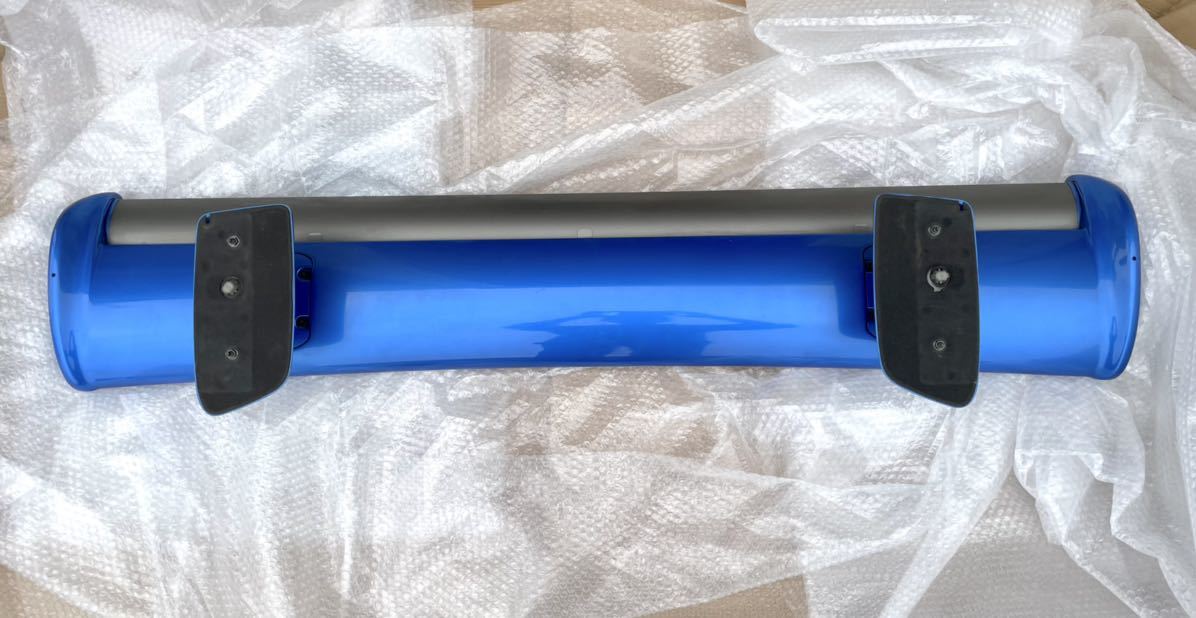 ☆純正品 美品☆スカイラインGT-R☆BNR34☆純正ウイング☆トランク
