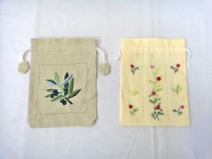 ハンドメイド ポーチ 刺繍のヤフオク の相場 価格を見る ヤフオク のハンドメイド ポーチ 刺繍のオークション売買情報は136件が掲載されています