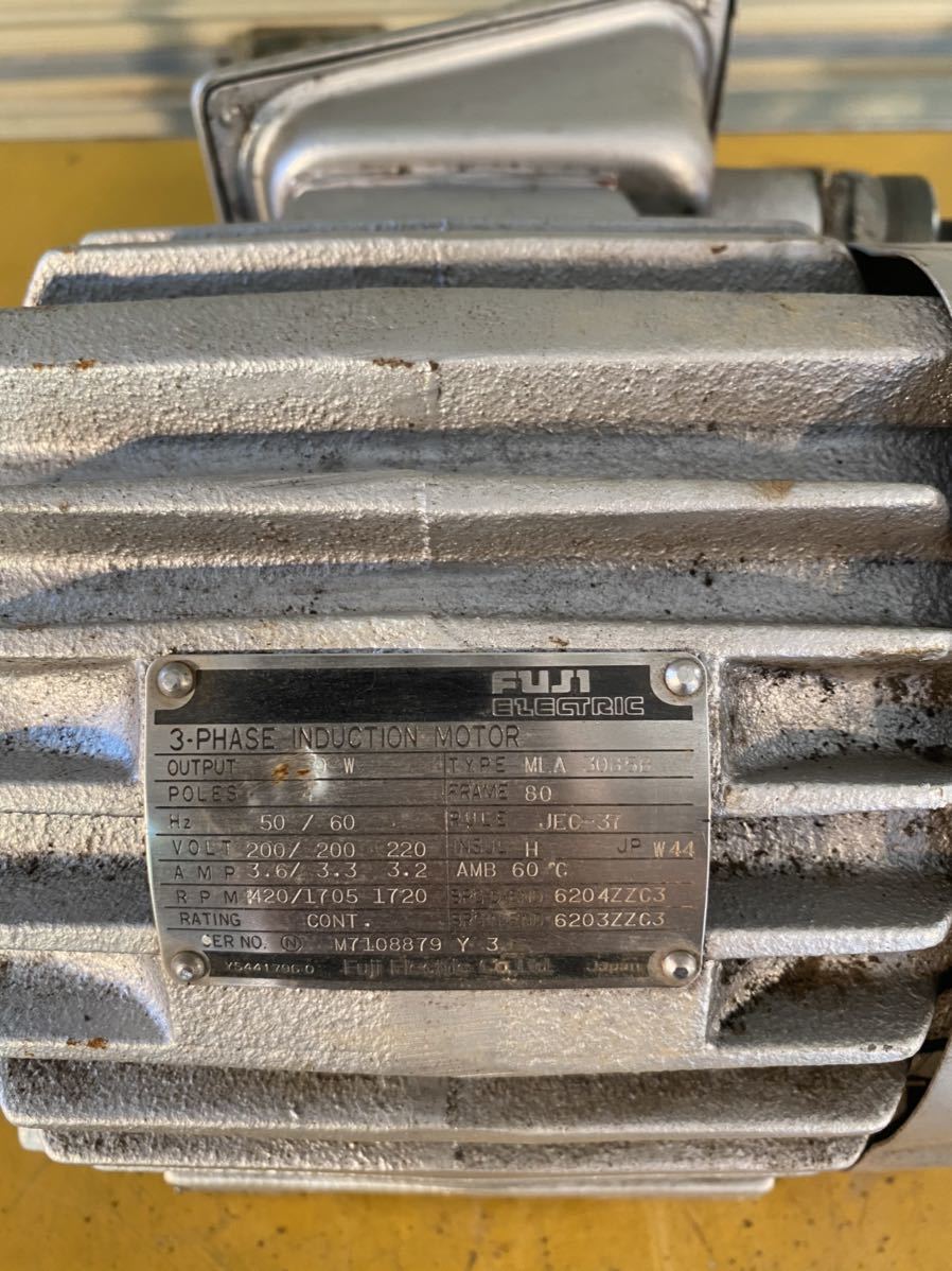フジ三相200V フジ三相 200V モーター 2.2kw 4P中古品 モーター2.2