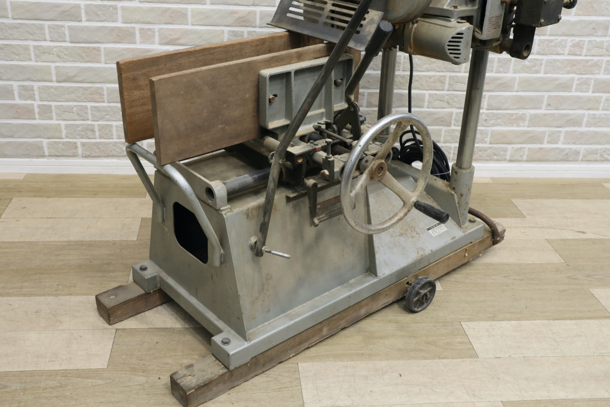 RYOBI 公式通販 ☆動作〇☆ 耕運機 ウィンチ 芝刈機 LM-2300 京セラインダストリアルツールズ 動作品 D1189☆地域限定販売品☆軒先渡し☆リョービ☆RYOBI☆カマアリホゾ取り エンジンカルチベータ RCVK-4250 RCVK-4200 2サイクル エンジン 送料無料