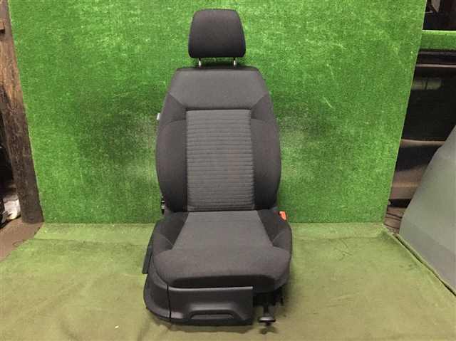 【お買い得，本物保証】 フォルクスワーゲン ポロ 6RCBZ 運転席シート 右 ドライバー(フォルクスワーゲン用)｜売買されたオークション情報、yahooの商品情報をアーカイブ公開 - オークファン フォルクスワーゲン用