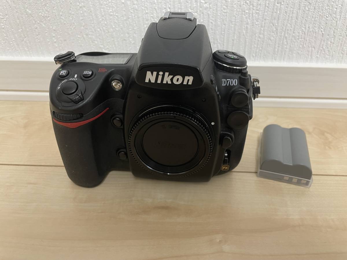 Nikon D700 Camera : Digital - the of Body SLR Market at features 