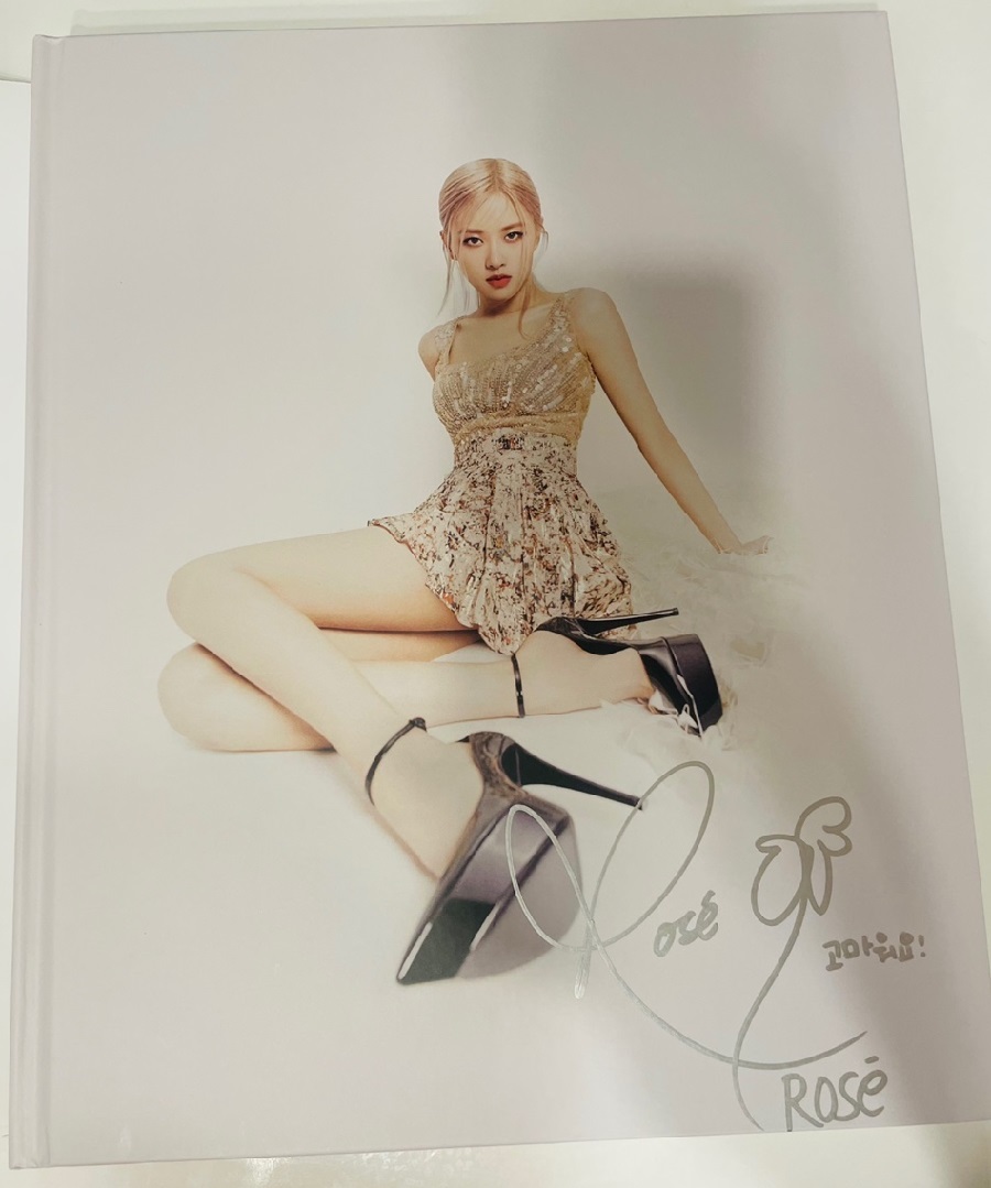 BLACKPINK【ロゼ】直筆サイン入り☆Rose -R- PHOTOBOOK☆コメント