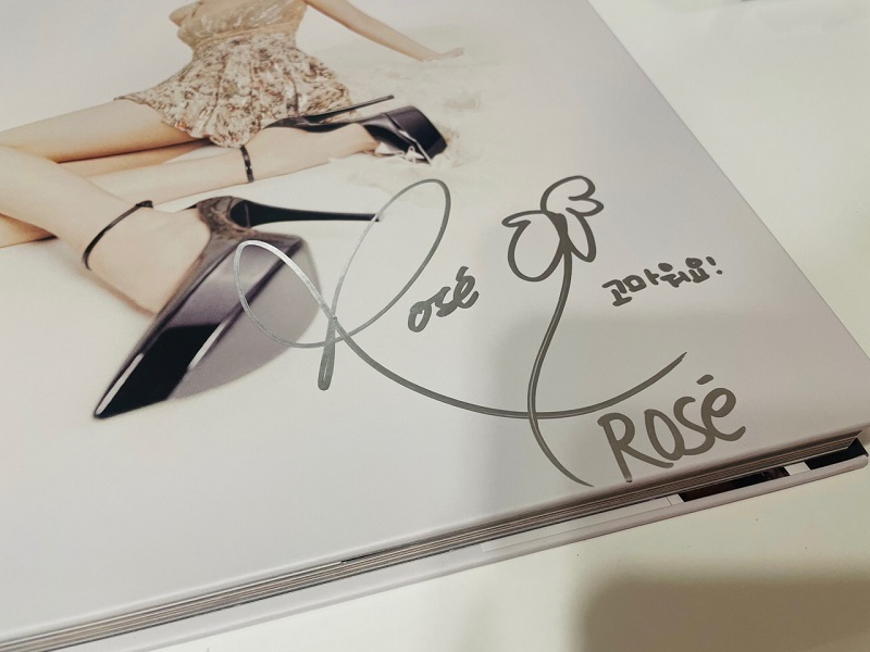 BLACKPINK【ロゼ】直筆サイン入り☆Rose -R- PHOTOBOOK☆コメント