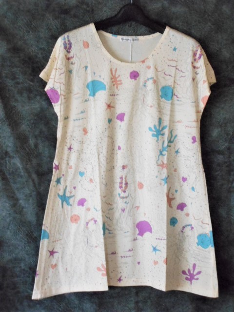 得価，品質保証 /ツモリチサト/TSUMORI CHISATO/Tシャツ/チュニック/カットソー/2/日本製/値札タグ付 14 000円(半袖Ｔシャツ)｜売買されたオークション情報、yahooの商品情報をアーカイブ公開 - オークファン トップス