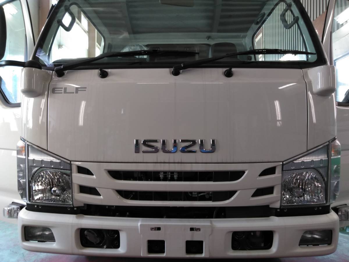 新車外し イスズ エルフ 標準 バンパー 白 新車外し エルフ バンパー 新車外し イスズ エルフ 標準 バンパー 白 新車外し エルフ バンパー