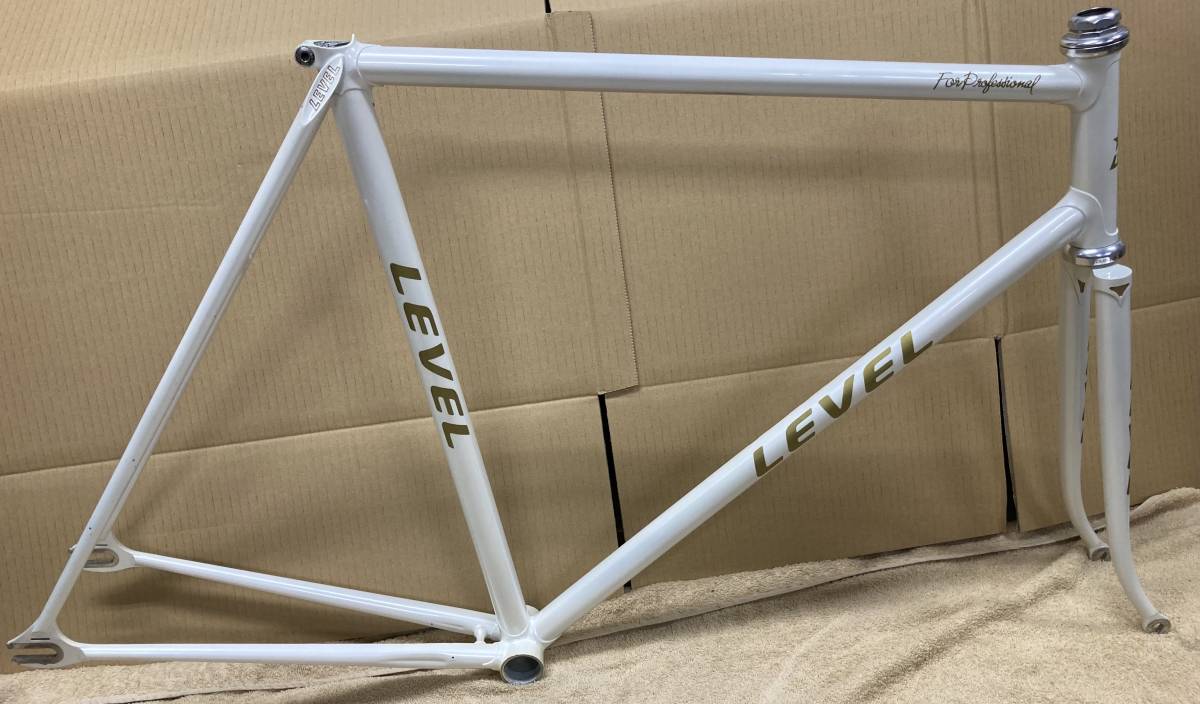 ジャンクパーツ！ NJS 競輪フレーム LEVEL