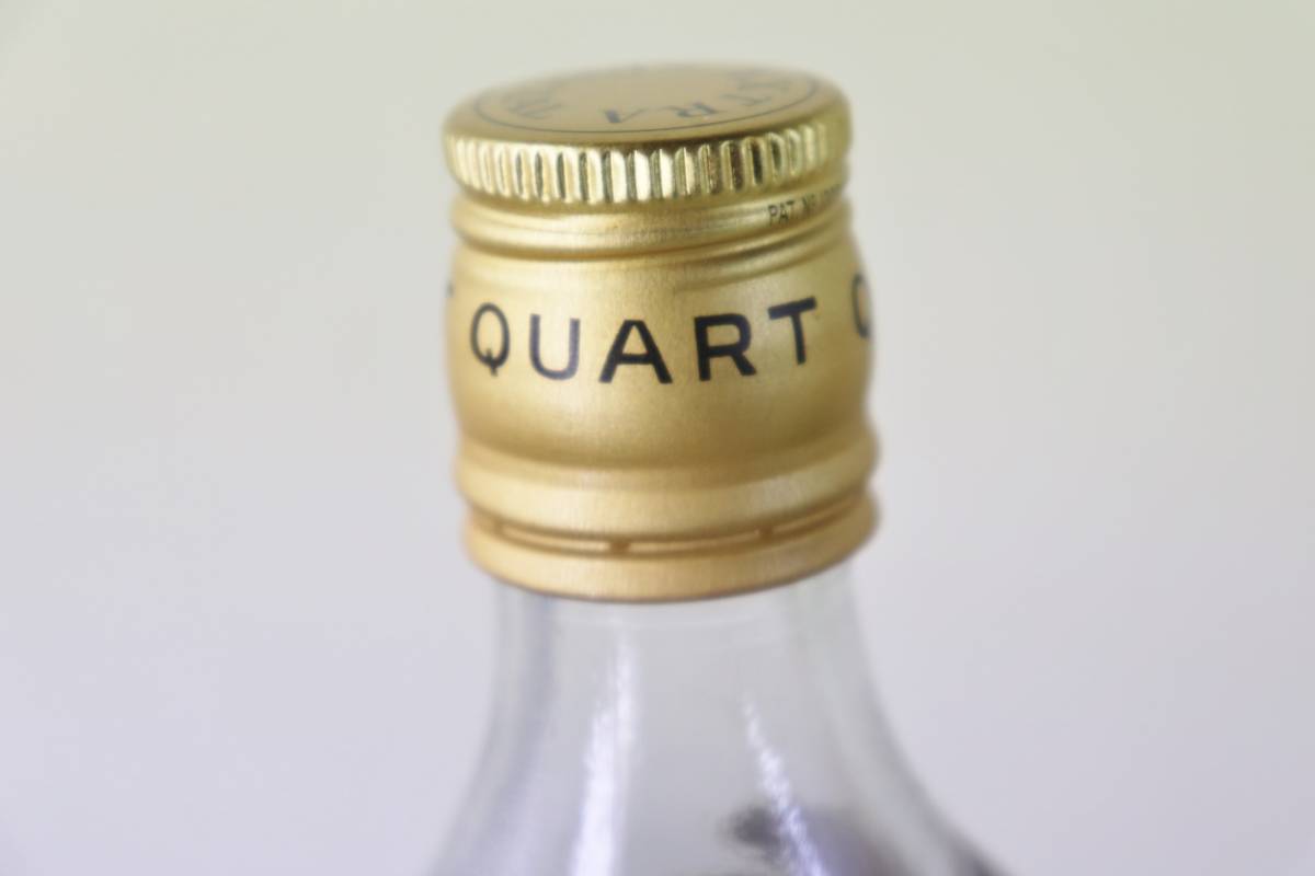S17①【古酒】ジョニーウォーカー 黒ラベル 金キャップ QUART 750ml 各