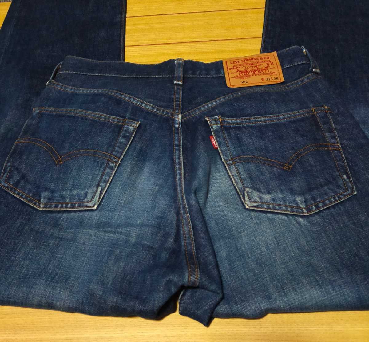 美品】リーバイス LEVI