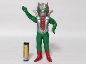 仮面ライダー 無版権 ソフビのYahoo!オークション(旧ヤフオク!)の相場