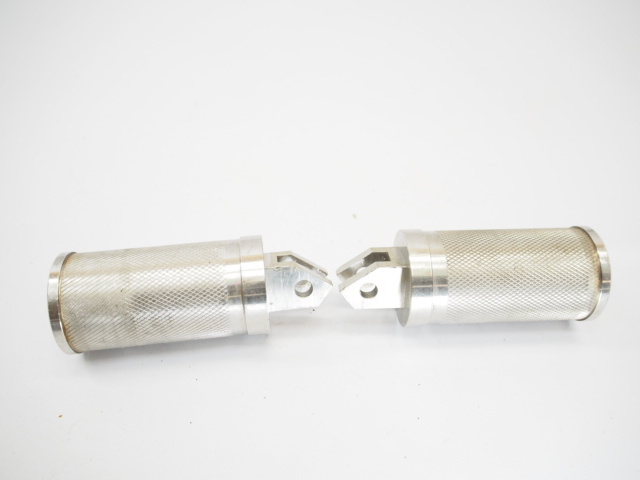 ステンレス製ファット_ペグ_ステップペグ_TW200_TW225_FTR223_グラス