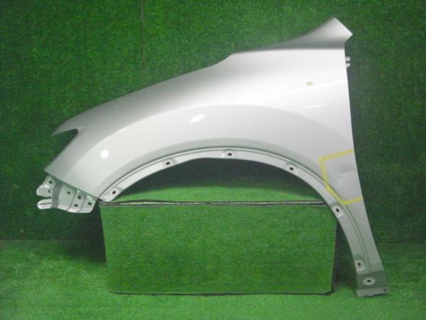 YP44833 T32　エクストレイル　左フェンダー