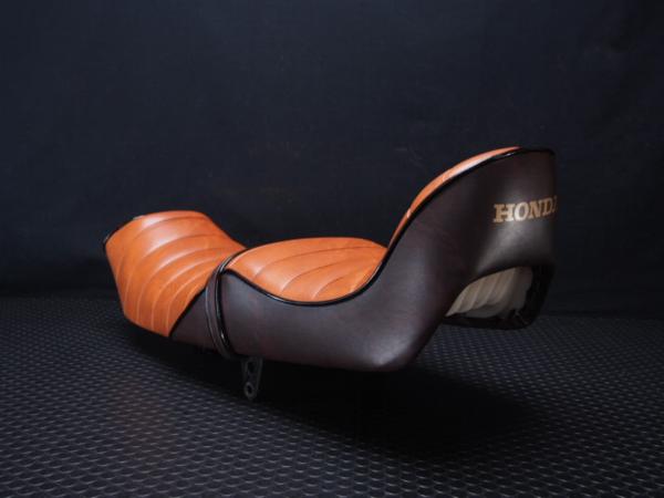 CB250RS/MC02チョビ三段シート茶マーブル3段 加工後未使用(純正品