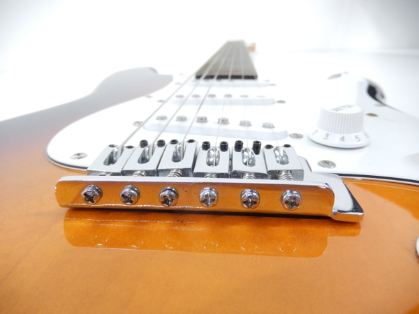 中古 FERNANDES ストラト LE-1Z3S サンバースト ギター F1111544