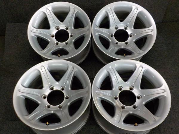 Ｂ１３２●１Ｐ６Ｓ●16インチ4本●8J PCD139.7 OFF±0●