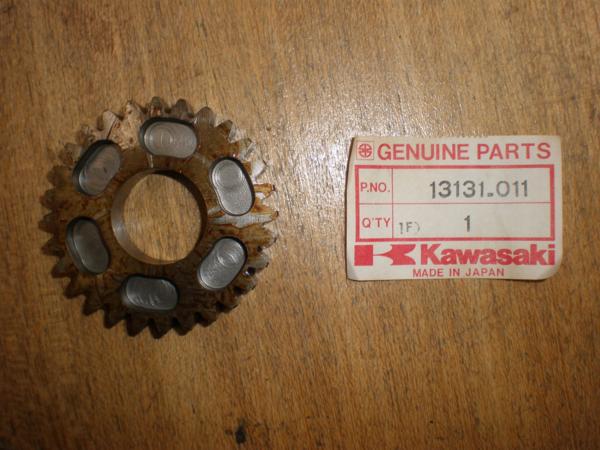 カワサキ MACH3 H1 純正アウトプット2NDギア　（NOS)　