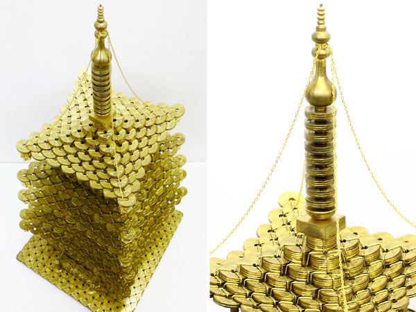 ○5円玉/五円玉 五重塔 3214枚使用 ガラスケース付 コイン工芸品