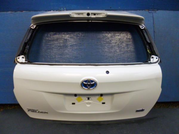 フィールダー NZE16 純正 リア ゲート バック ドア 白 (m071592)