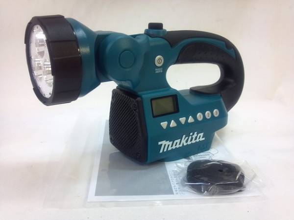 新品 マキタ 14.4V/18V充電式ライト付ラジオ MR050（本体のみ）