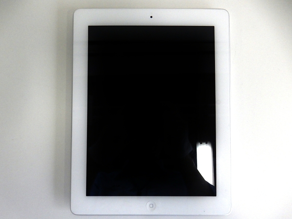 中古 Apple MD513J/A iPad 第4世代 Wi-Fiモデル 16GB S1324492