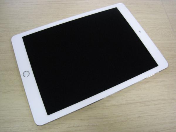 1円～ 大黒屋■docomo iPad Air2 64GB 金 極美品 白ロム 2573628