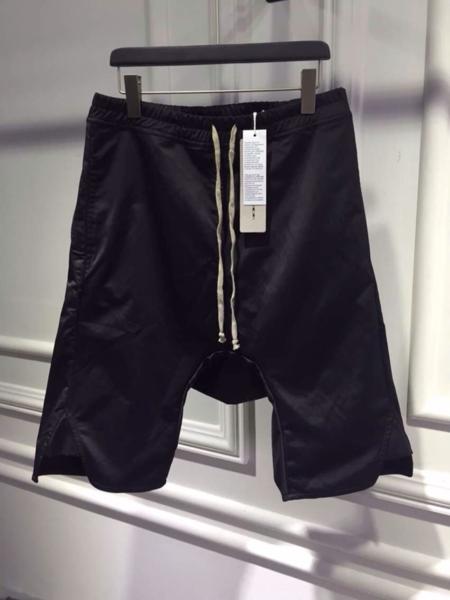 Rick Owens /リックオウエンス ハーフパンツ ブラック メンズ