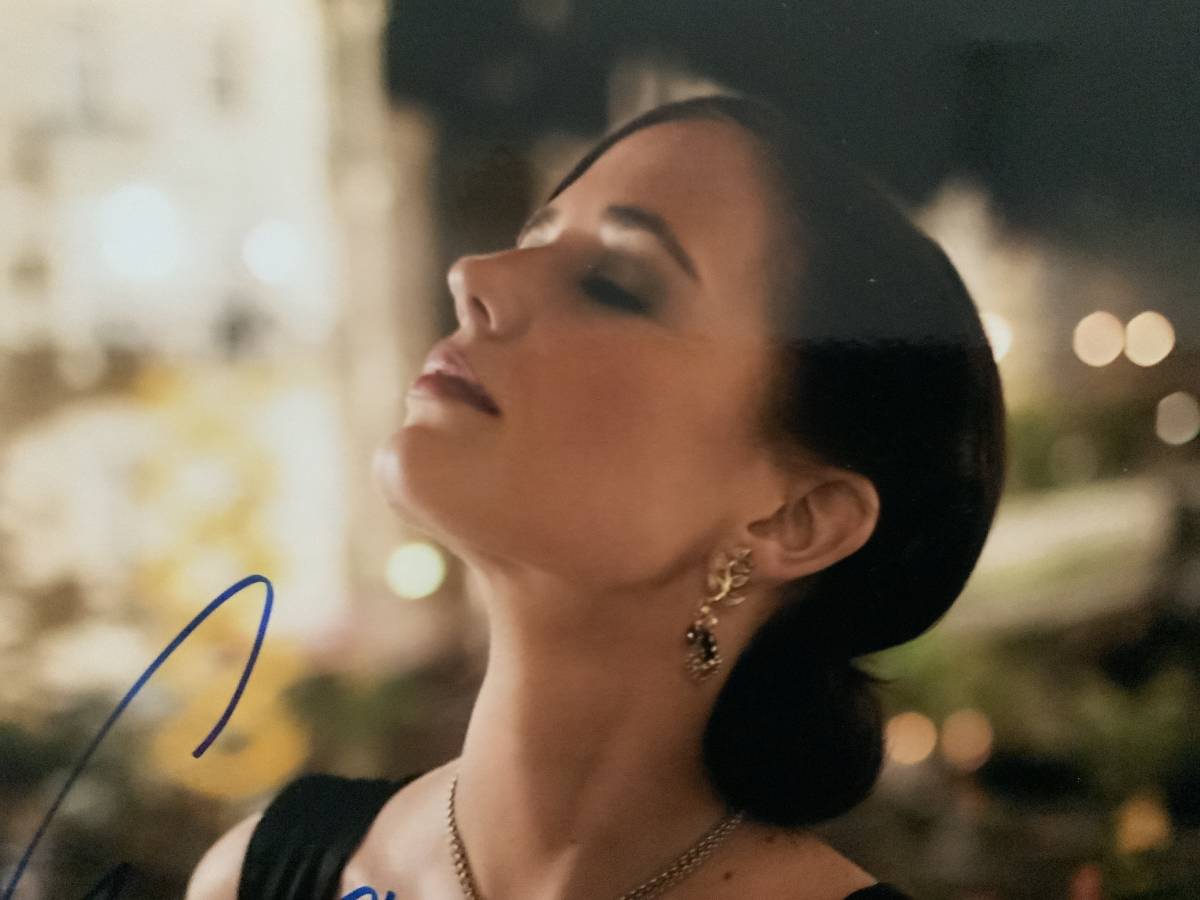 ださい エヴァグリーン直筆サイン Fascr M サインです