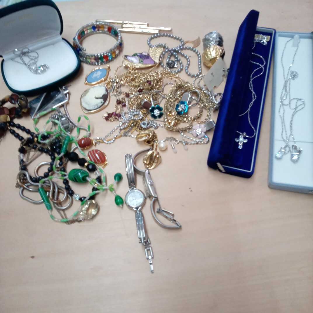 遺品整理 アクセサリー ネックレス ペンダント