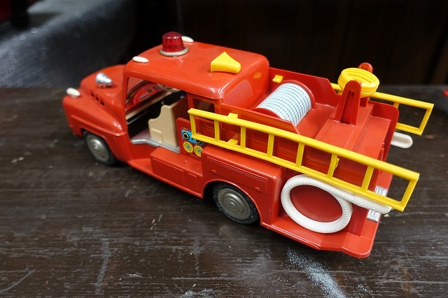 野村トーイ 日産 NISSAN FS681型 消防ポンプ車 フリクション