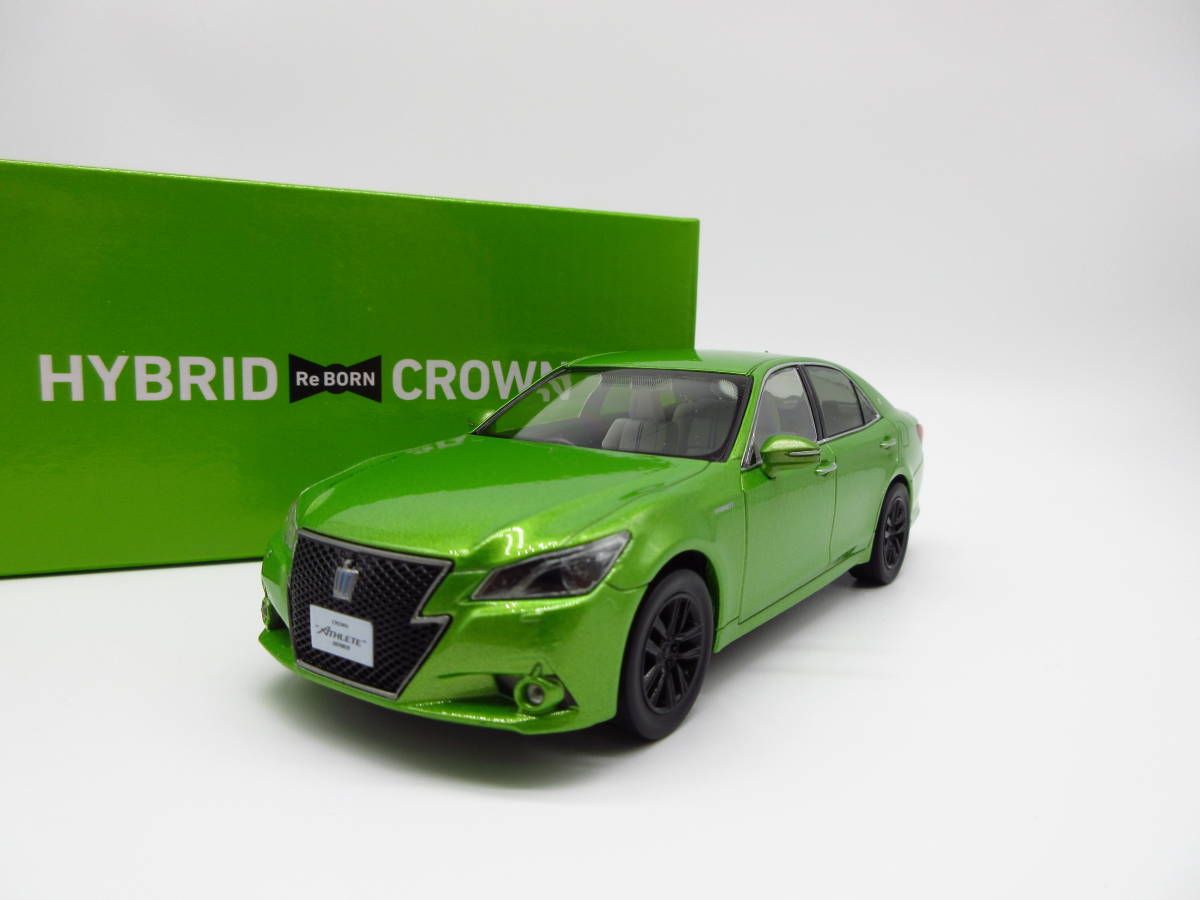 1/30 トヨタ クラウンアスリート ハイブリッド CROWN 210系 前期