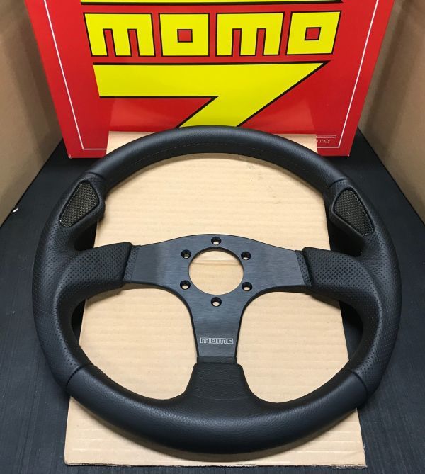送料無料 在庫商品のみ特価 MOMO ステアリング JET 350MM NEW LOGO