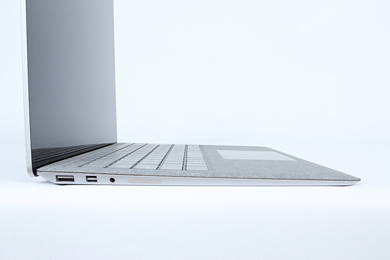 Surface 3 / Win10 64 Pro/4G/128GB 初期化済み Surface 3 ⁄ Win10 64 Pro⁄4G⁄128GB 初期化済み Microsoft