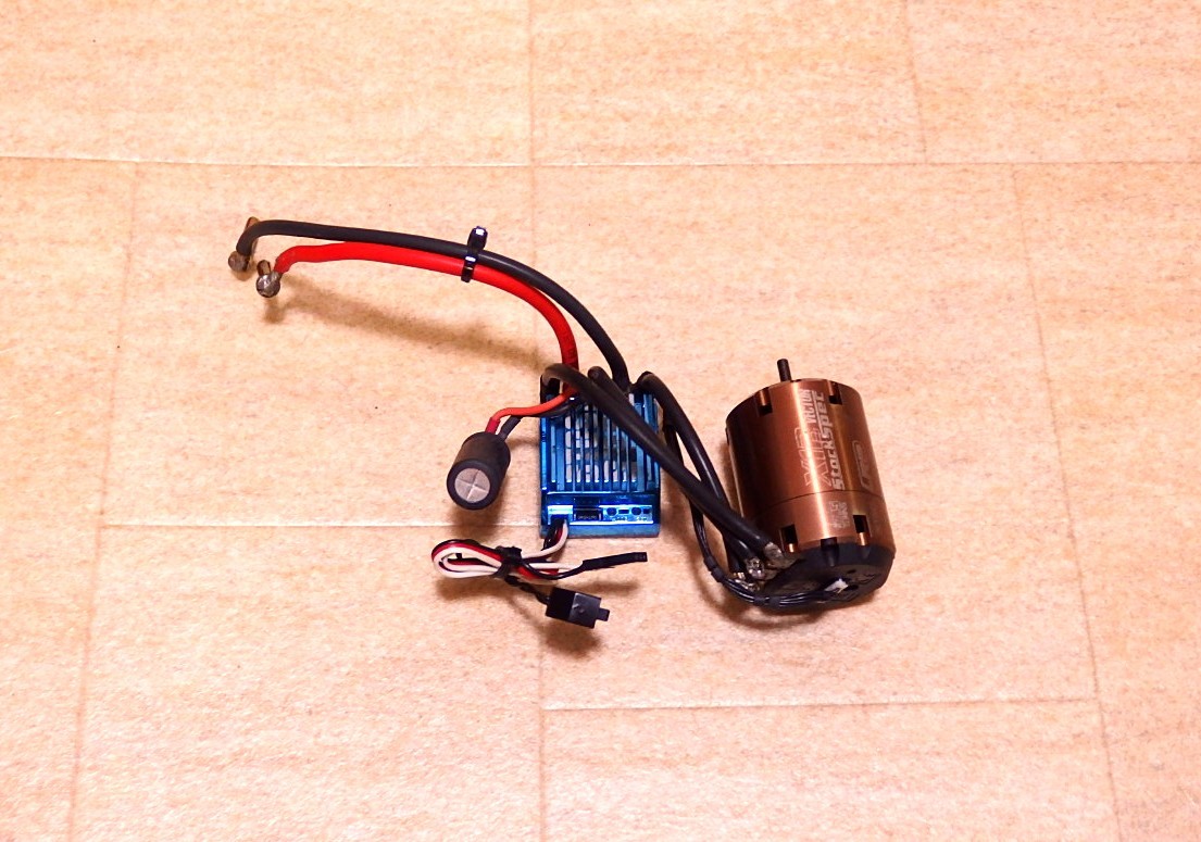 Futaba RCドリフトカー用 ジャイロ GYD550 【公式通販】