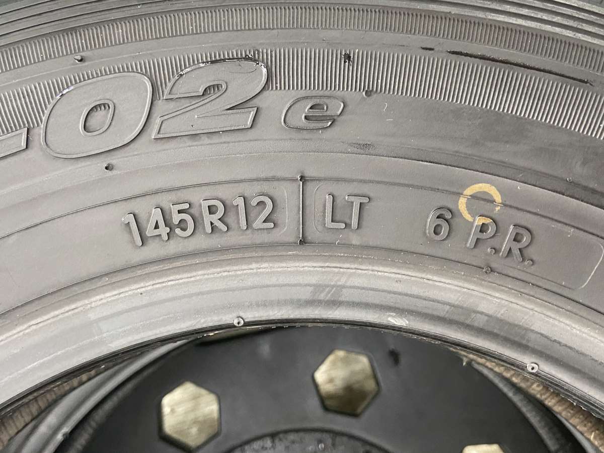 送料無料】中古タイヤ サマータイヤ 2本セット 145R12 6PR トーヨー