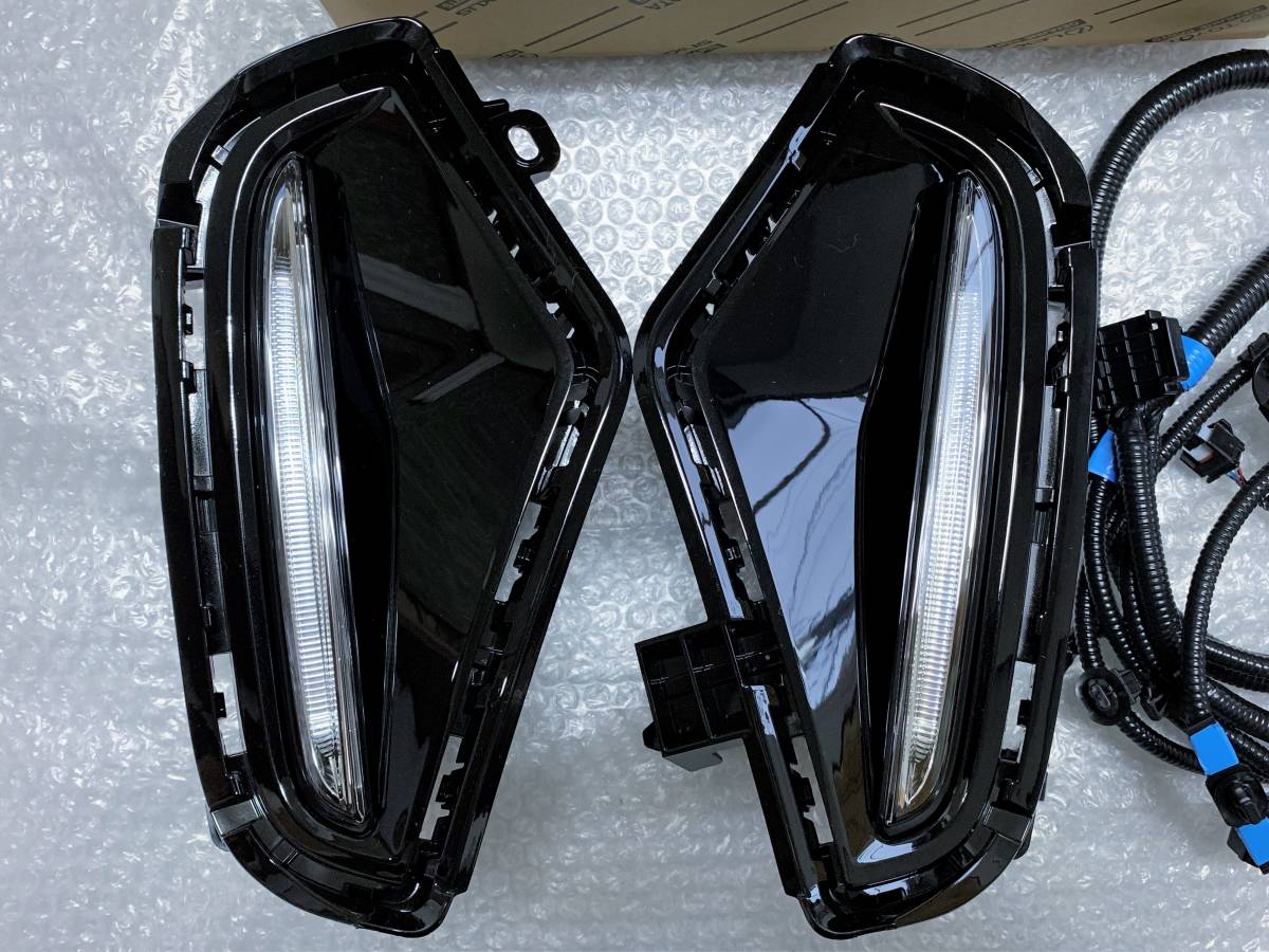 RAV4 PHV純正 デイライト 左右セット 新車外し 新車外し♪ トヨタ 純正 LED デイライト デイライナー フォグ ランプ