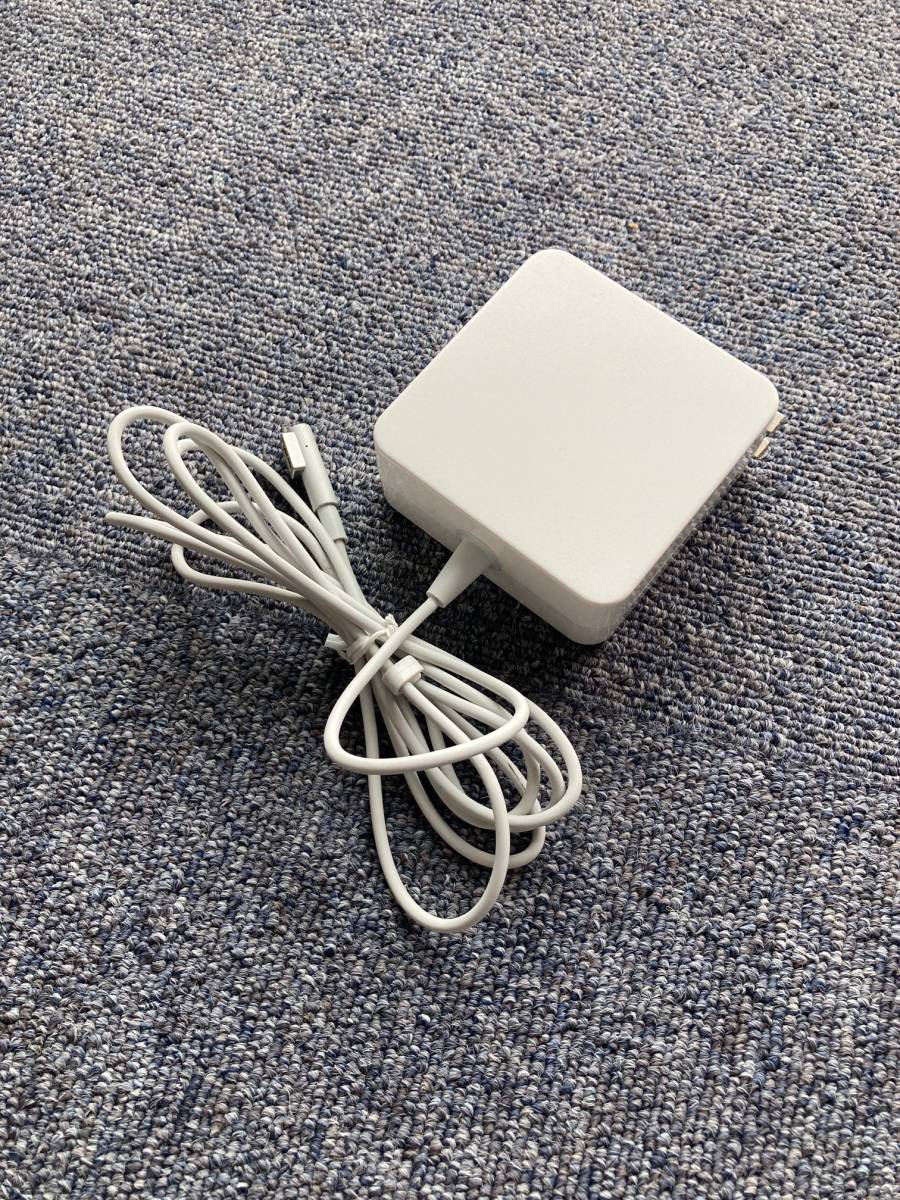 MacBook Pro (13-inch Early 2011) Core i5 2.3GHz⁄320GB⁄4GB MacBook