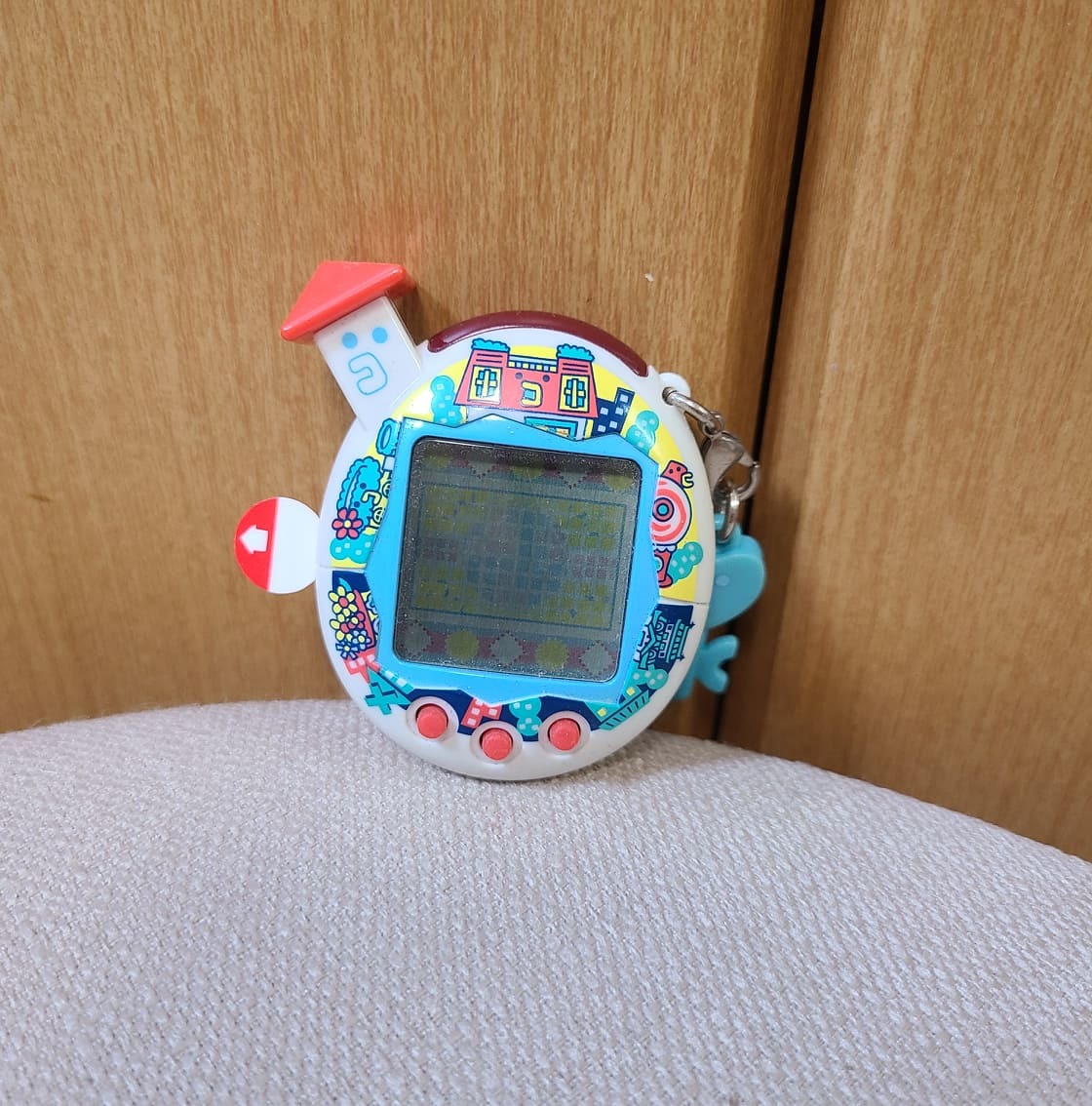 たまごっち V5 2004年 海外版 ふぁみりー TAMAGOTCHI BANDAI