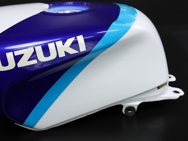 Yahoo!オークション RGV250ガンマ - VJ22A純正ガソリンタンク燃料 Yahoo!オークション RGV250ガンマ - VJ22A純正ガソリンタンク燃料