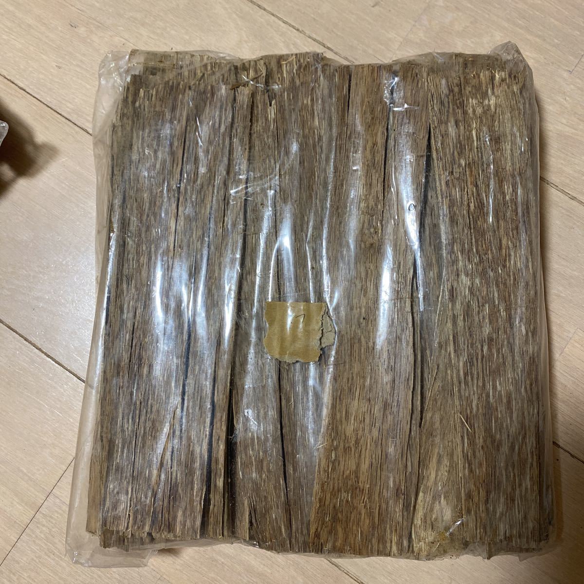 香木 量り売り 1kg 台湾輸出用ベトナム産高級沈香 □ベトナム芽莊産 