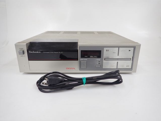 TECHNICS テクニクス SL-P7 CDプレーヤー ∴ 62827-7 | ZEITMECHANIK.NET