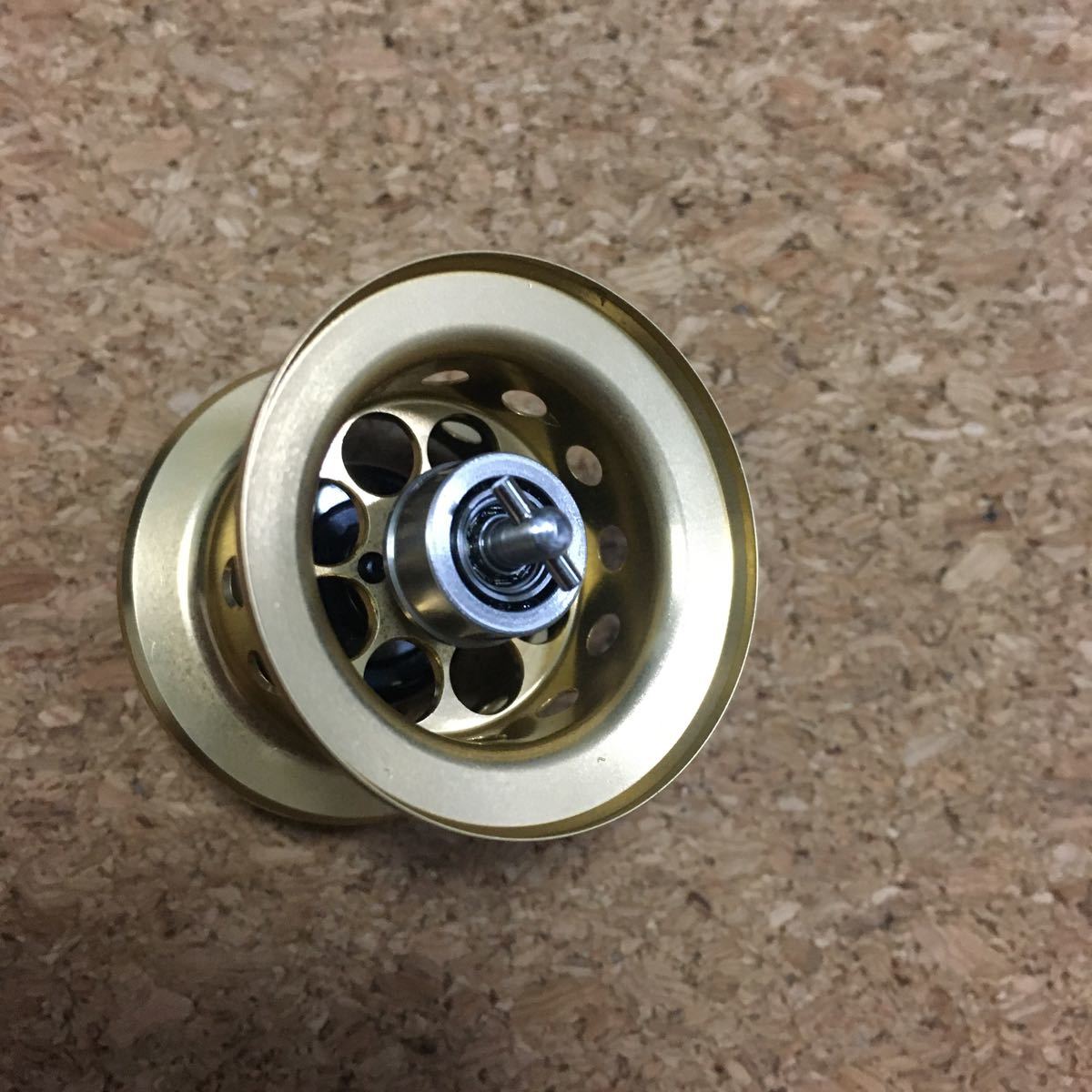 KTF ネオスプール KAHEN ダイワ 34φ ゴールド 美品_10